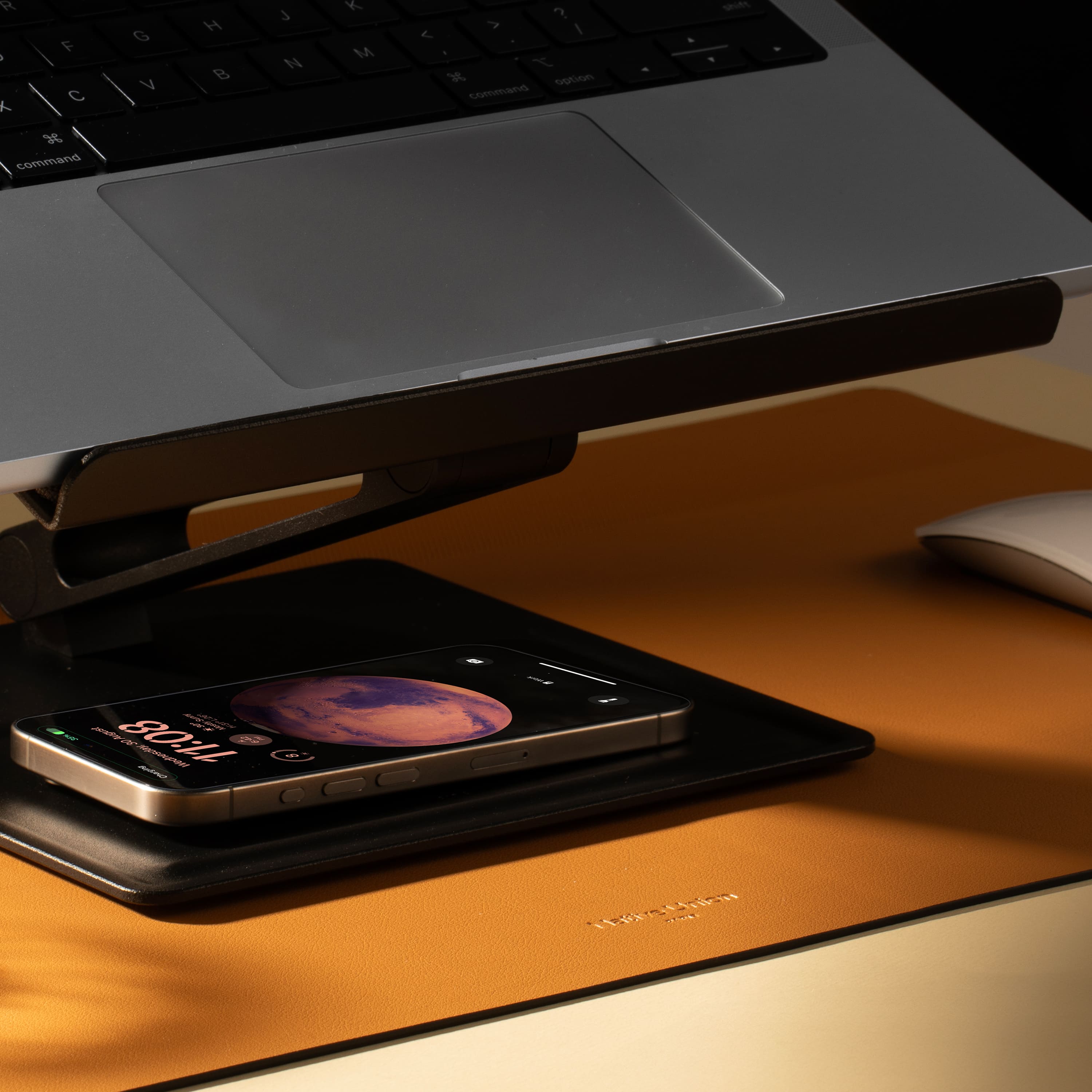 Подставка для ноутбука Native Union Home Laptop Stander, черный