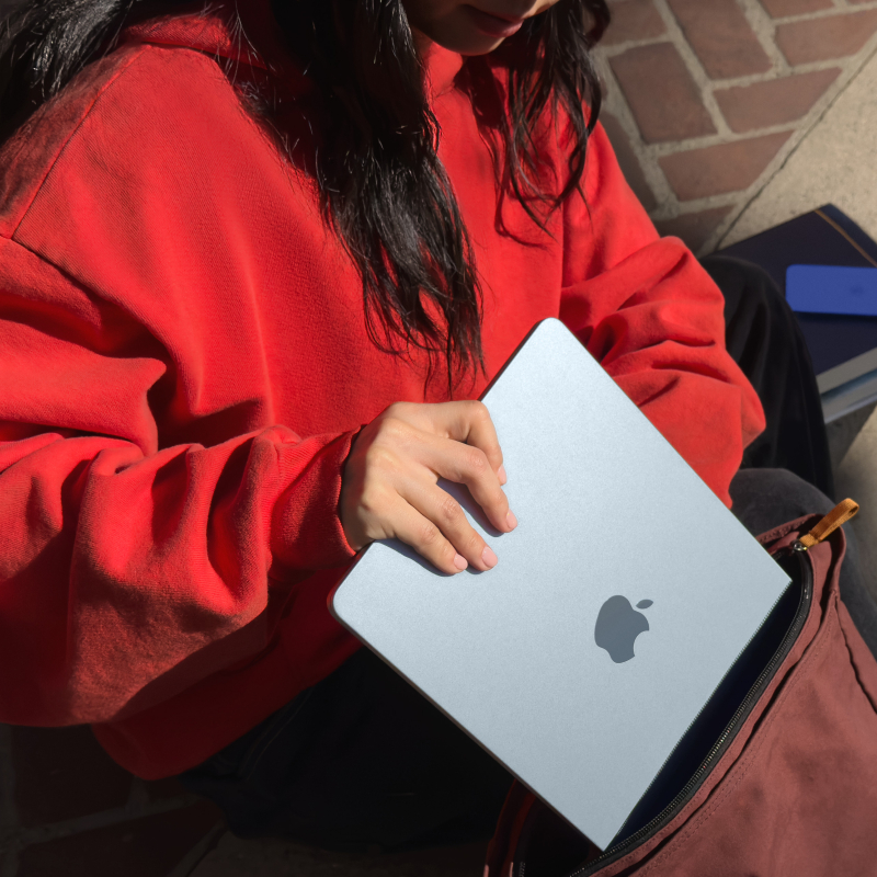 Apple MacBook Air 13" (M4, 10C / 8C, 2025) 16 ГБ, 256 ГБ SSD, Полуночный черный